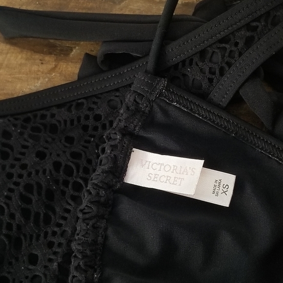 Floral VS Bikini Top Black Swimwear Victoria's Secret Summer V-Neck Monochrome - Picture 9 of 10